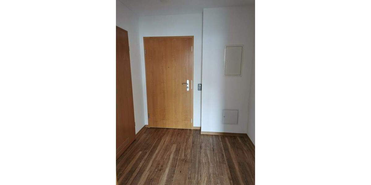Etagenwohnung Eisenach - 2 Zimmer, 53 m&sup2;, 510&euro; | Angebot:25727546