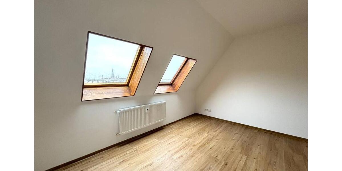 Dachgeschoßwohnung Bitterfeld-Wolfen Bitterfeld - 2 Zimmer, 47 m&sup2;, 539&euro; | Angebot:26166250