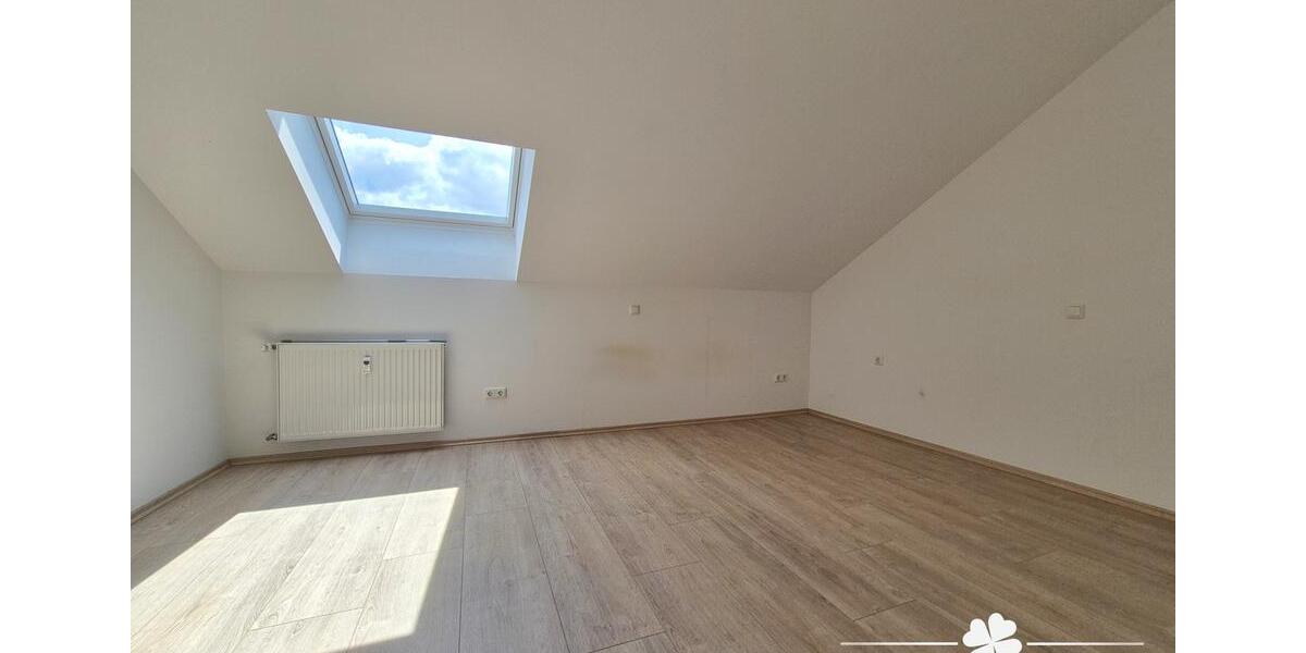 Dachgeschoßwohnung Großkrotzenburg - 3 Zimmer, 61 m&sup2;, 732&euro; | Angebot:25101883