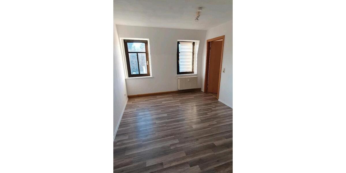 2,5 Raum Dachgeschoss Maisonette Wohnung ab Januar 2026 2 zimmer