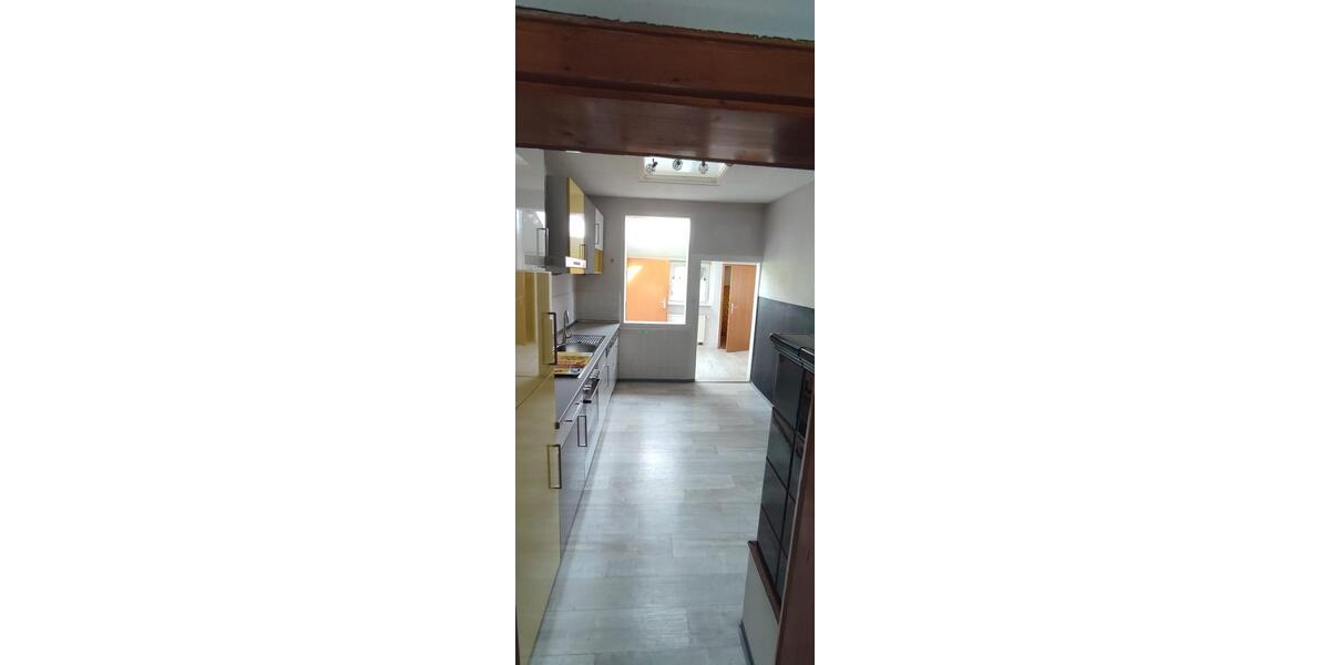 Etagenwohnung Weidhausen bei Coburg - 5 Zimmer, 92 m&sup2;, 600&euro; | Angebot:26705036