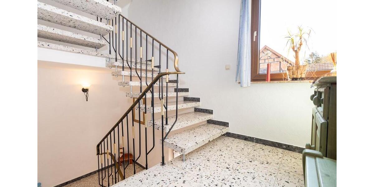 Erdgeschoßwohnung Ringgau - 3 Zimmer, 83 m&sup2;, 700&euro; | Angebot:23871356