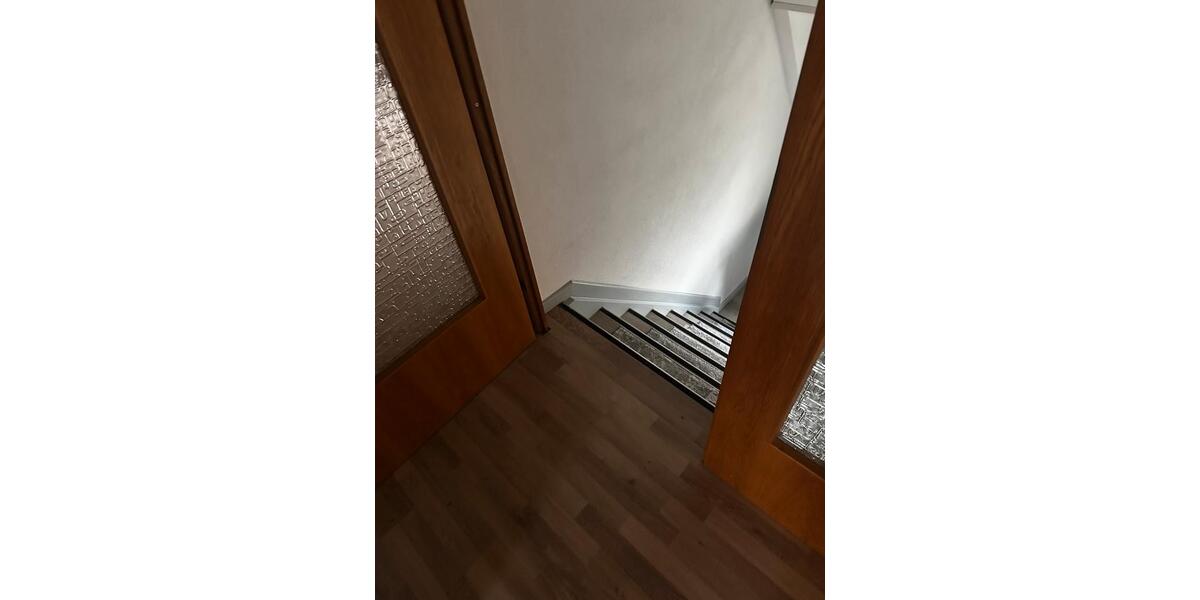 Dachgeschoßwohnung Bürstadt - 3 Zimmer, 71 m&sup2;, 950&euro; | Angebot:25639138