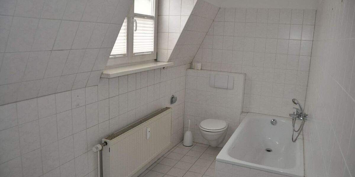 Etagenwohnung Stralsund Altstadt - 2 Zimmer, 105 m&sup2;, 985&euro; | Angebot:25682085