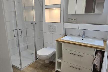 1-Zimmer Whg Renoviert EBK zimmer