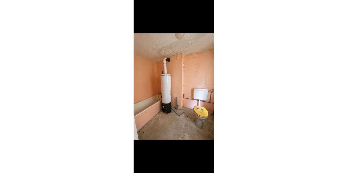 Erdgeschoßwohnung Oschersleben (Bode) - 4 Zimmer, 136 m&sup2;, 750&euro; | Angebot:26542390