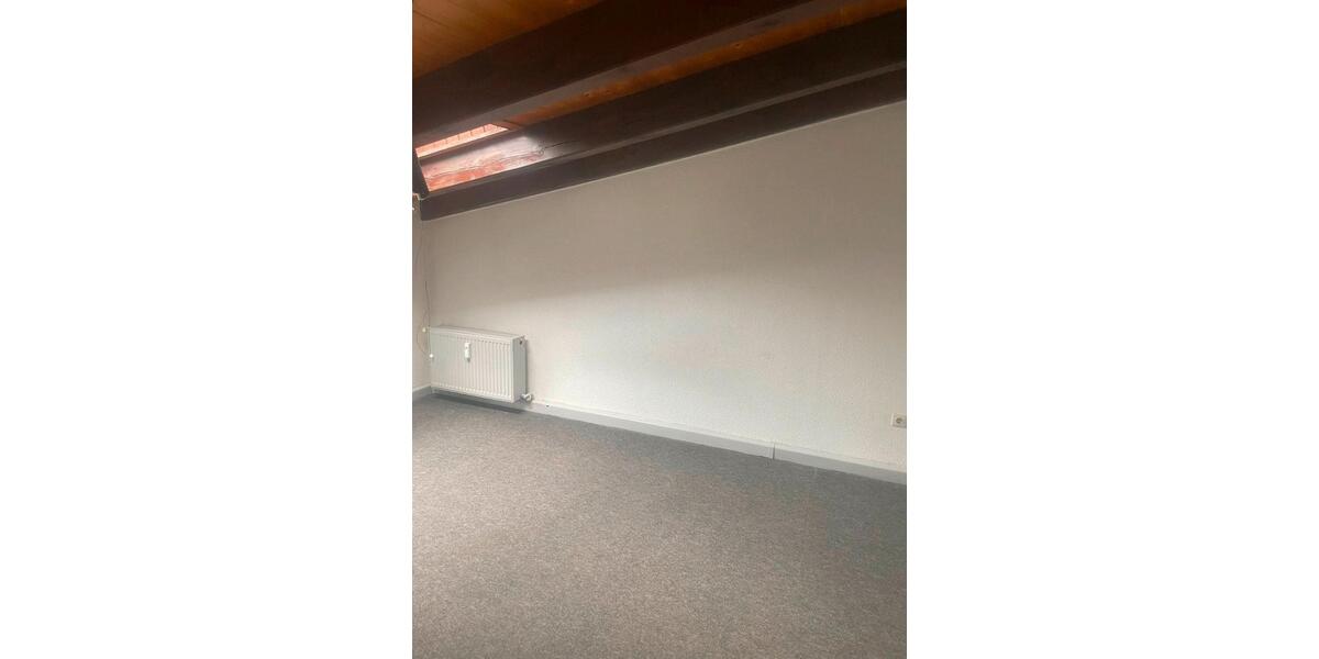Dachgeschoßwohnung Krakow am See - 3 Zimmer, 62 m&sup2;, 470&euro; | Angebot:26381216