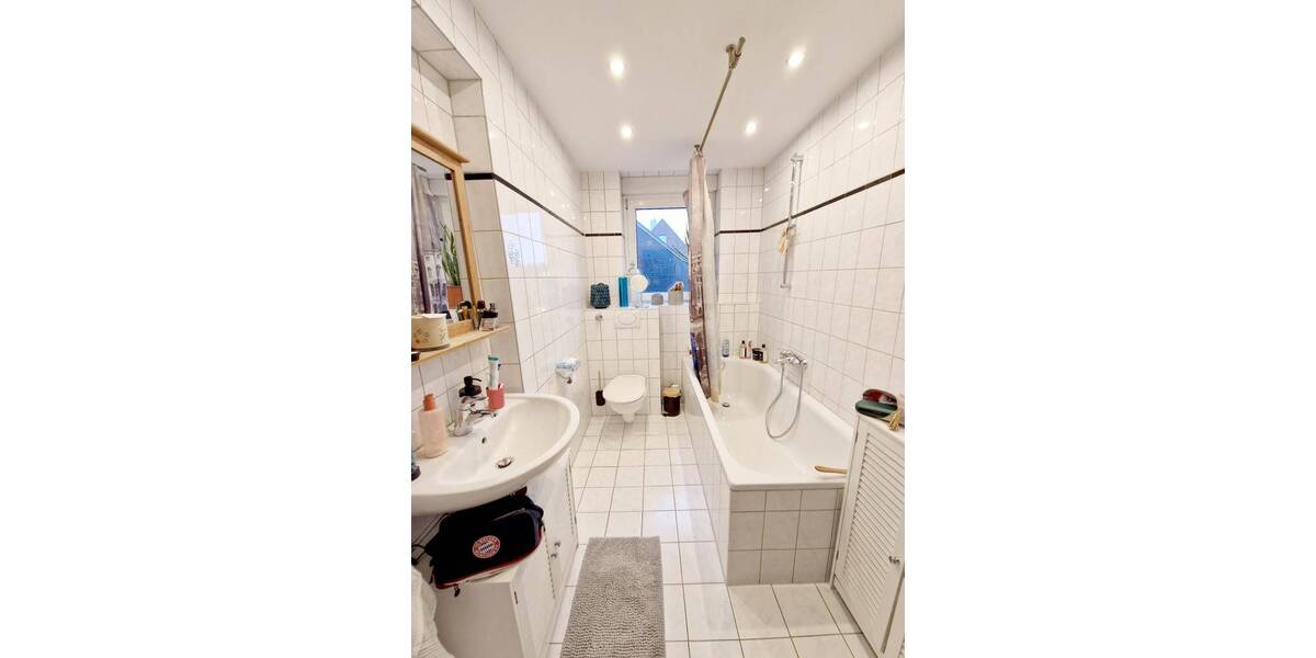 Etagenwohnung Oberhausen Eisenheim - 3 Zimmer, 70 m&sup2;, 545&euro; | Angebot:26161885