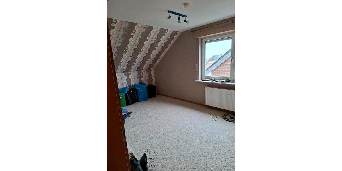 Dachgeschoßwohnung Wadersloh - 4 Zimmer, 80 m&sup2;, 612&euro; | Angebot:26635732