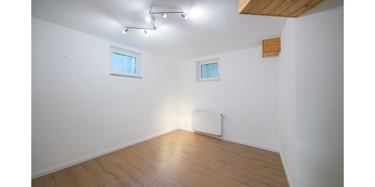 Einfamilienhaus Mammendorf - 9 Zimmer, 272 m&sup2;, 3.490&euro; | Angebot:23964807