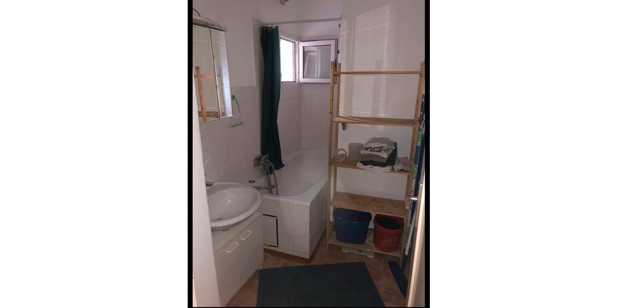 Wohnen auf Zeit Asperg - 3 Zimmer, 65 m&sup2;, 370&euro; | Angebot:25943578