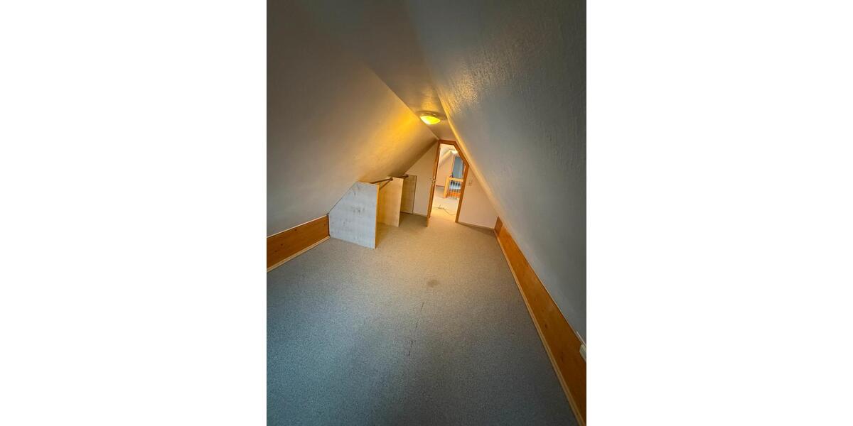 Dachgeschoßwohnung Lichtenau - 4 Zimmer, 86 m&sup2;, 730&euro; | Angebot:25302836