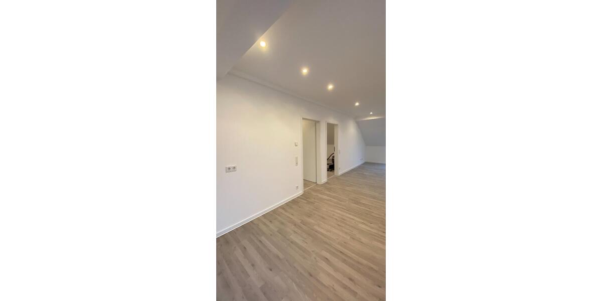 Dachgeschoßwohnung Heusweiler - 3 Zimmer, 88 m&sup2;, 880&euro; | Angebot:24338974