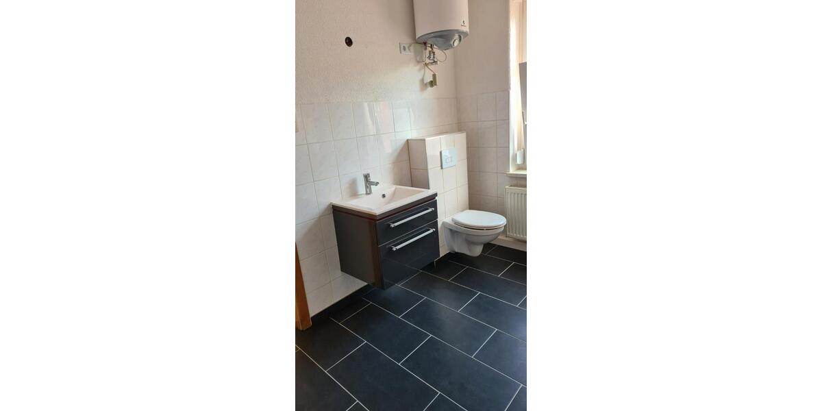 Erdgeschoßwohnung Geringswalde - 4 Zimmer, 49 m&sup2;, 230&euro; | Angebot:25977218