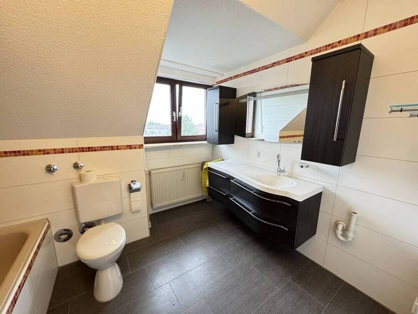 2-Zimmer-Wohnung mit Loggia und TG-Stellplatz