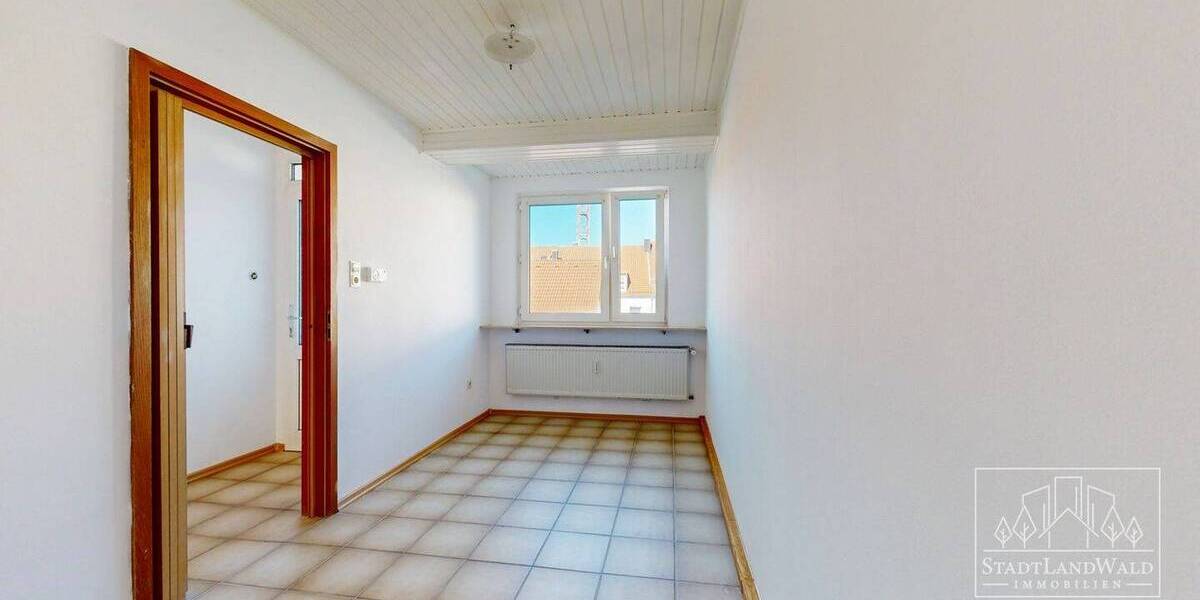 Ruhig wohnen-zentral leben: Renovierte ruhige 3-ZKB Mietwohnung im 2.OG 3 zimmer