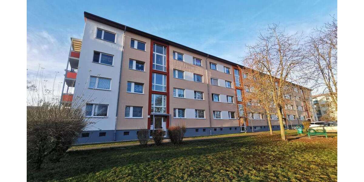 Etagenwohnung Hoyerswerda Neustadt - 3 Zimmer, 66 m&sup2;, 350&euro; | Angebot:26121211