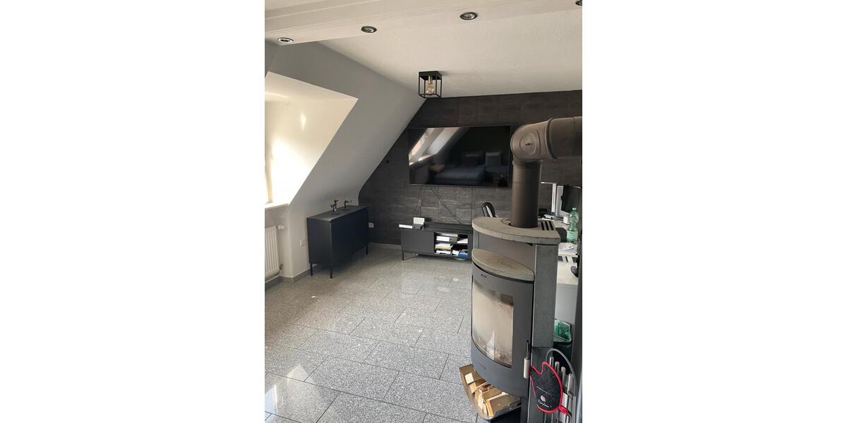 Dachgeschoßwohnung Würzburg Heuchelhof - 1 Zimmer, 70 m&sup2;, 930&euro; | Angebot:26045156