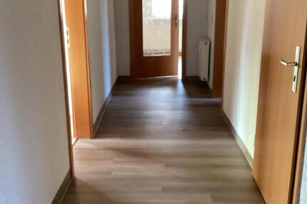 Wohnung Oederan - 3 Zimmer, 95 m&sup2;, 522&euro; | Angebot:25349214