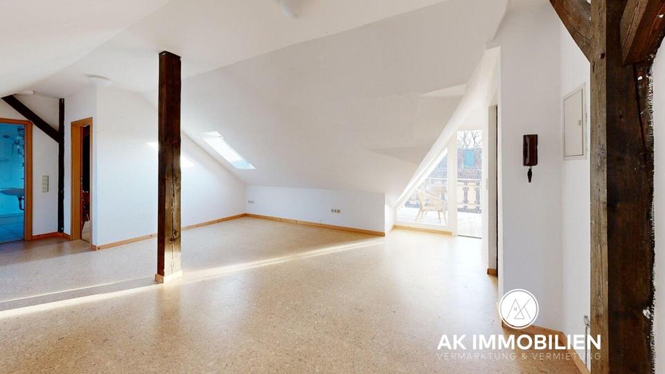 Reserviert - Dachgeschosswohnung mit Balkon in zentraler Innenstadtlage von Hessisch Oldendorf 2 zimmer