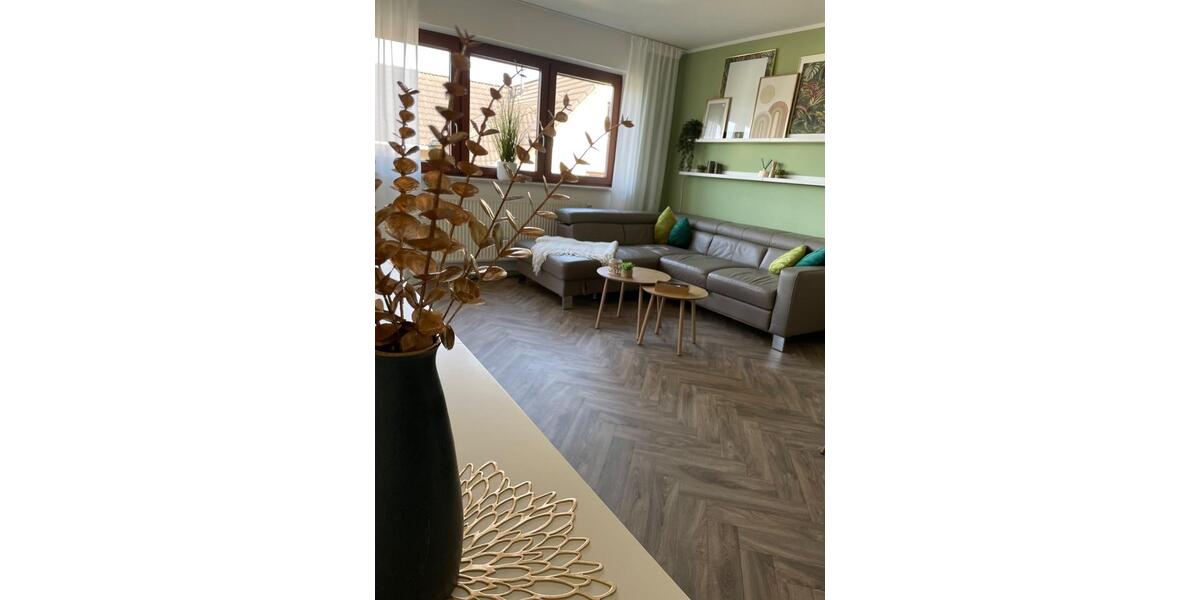 Wohnen auf Zeit Stollberg (Erzgebirge) - 3 Zimmer, 71 m&sup2;, 1.200&euro; | Angebot:23673871