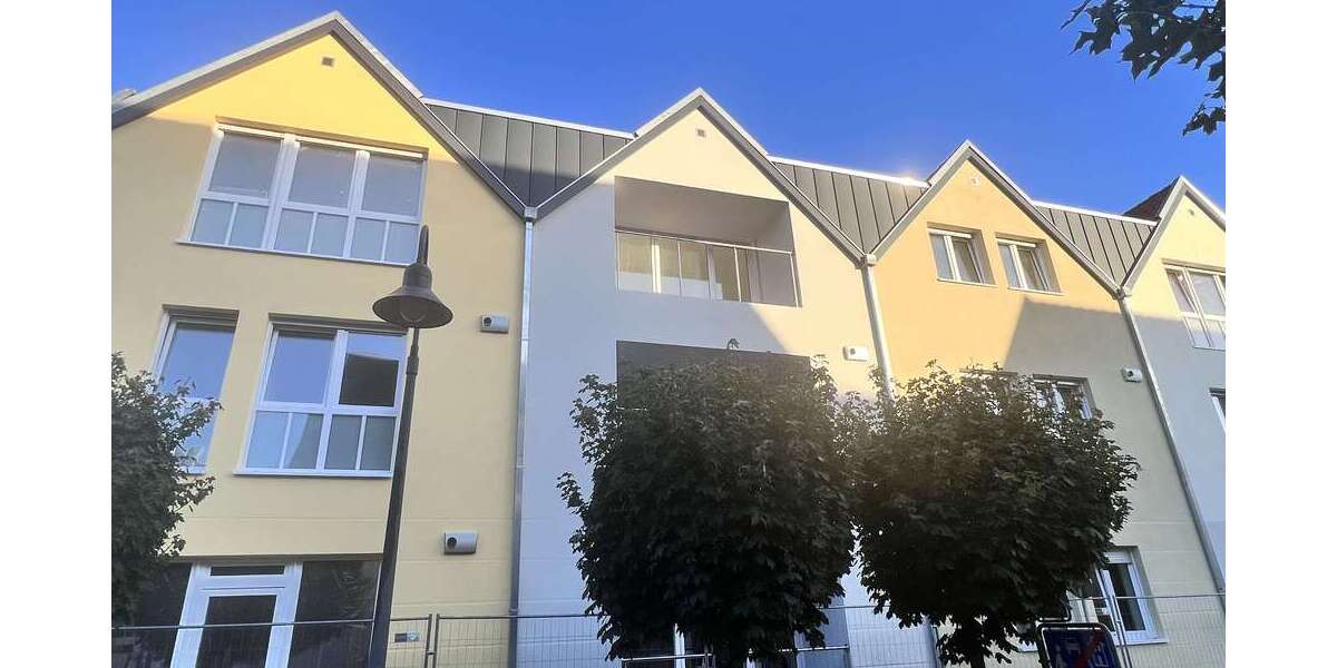 Etagenwohnung Rinteln Nordstadt - 3 Zimmer, 73 m&sup2;, 850&euro; | Angebot:25782454