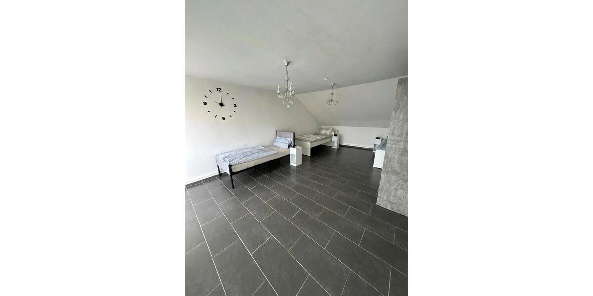 Dachgeschoßwohnung Germersheim - 5 Zimmer, 100 m&sup2;, 15&euro; | Angebot:26042576