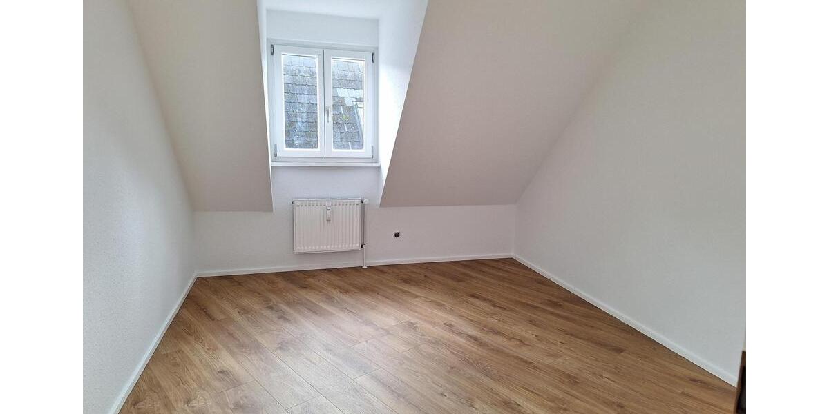 Dachgeschoßwohnung Kappeln - 4 Zimmer, 92 m&sup2;, 916&euro; | Angebot:25988438