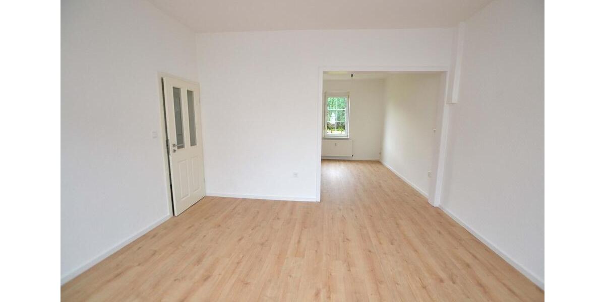 Erdgeschoßwohnung Stadtoldendorf - 2.5 Zimmer, 93 m&sup2;, 690&euro; | Angebot:23805658