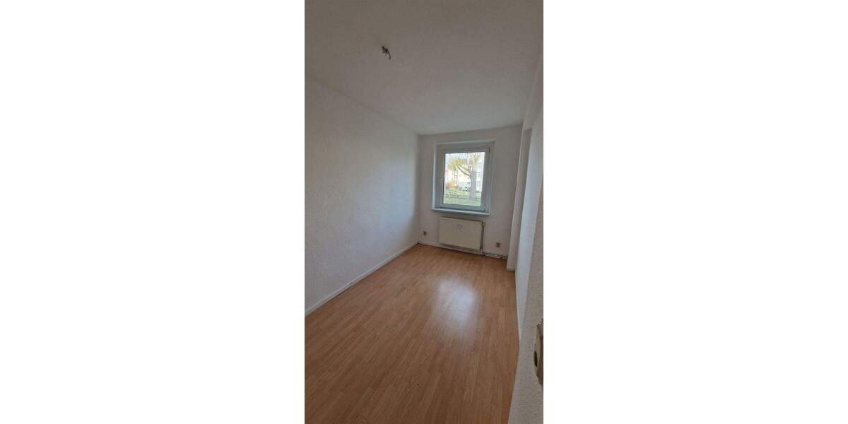 Etagenwohnung Burg - 4 Zimmer, 69 m&sup2;, 335&euro; | Angebot:25699653