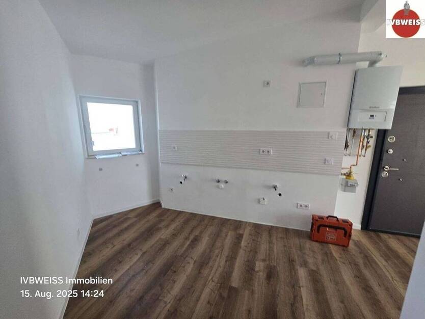 ERSTBEZUG NACH DACHAUSBAU Wohnen im Graefekiez (Schönleinstr.), 2 Zimmer, Terrasse, extrem hell