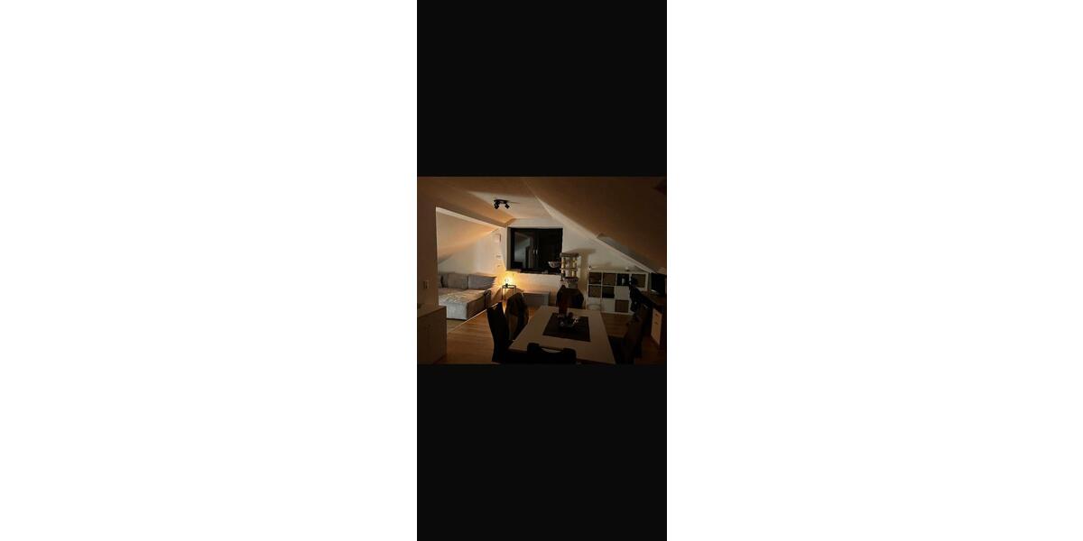 Dachgeschoßwohnung Gärtringen - 2 Zimmer, 67 m&sup2;, 1.200&euro; | Angebot:26407636