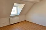 Dachgeschoßwohnung Hof Altstadt - 4 Zimmer, 85 m&sup2;, 850&euro; | Angebot:26582307