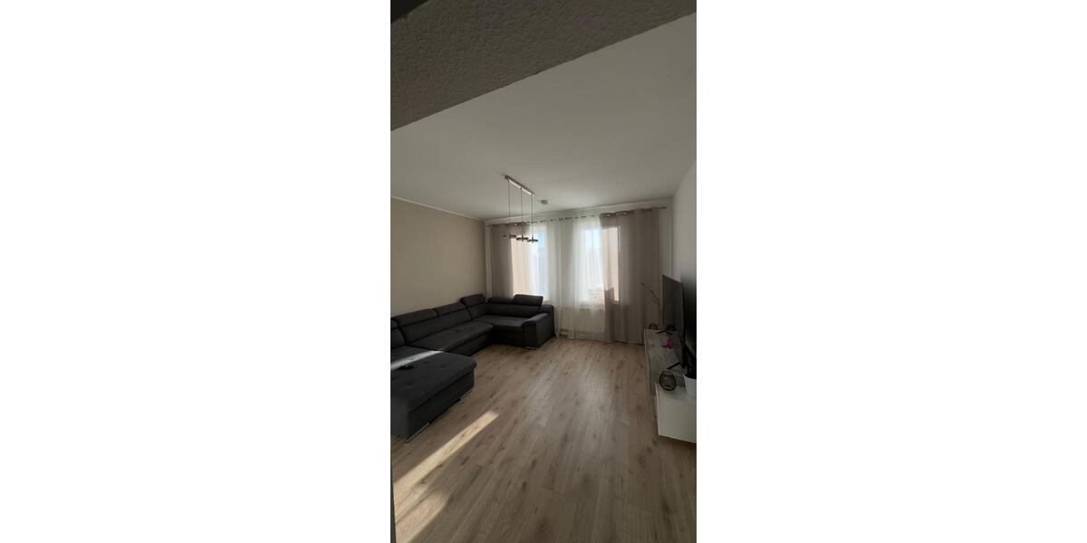 Etagenwohnung Halberstadt - 4 Zimmer, 81 m&sup2;, 430&euro; | Angebot:24701287
