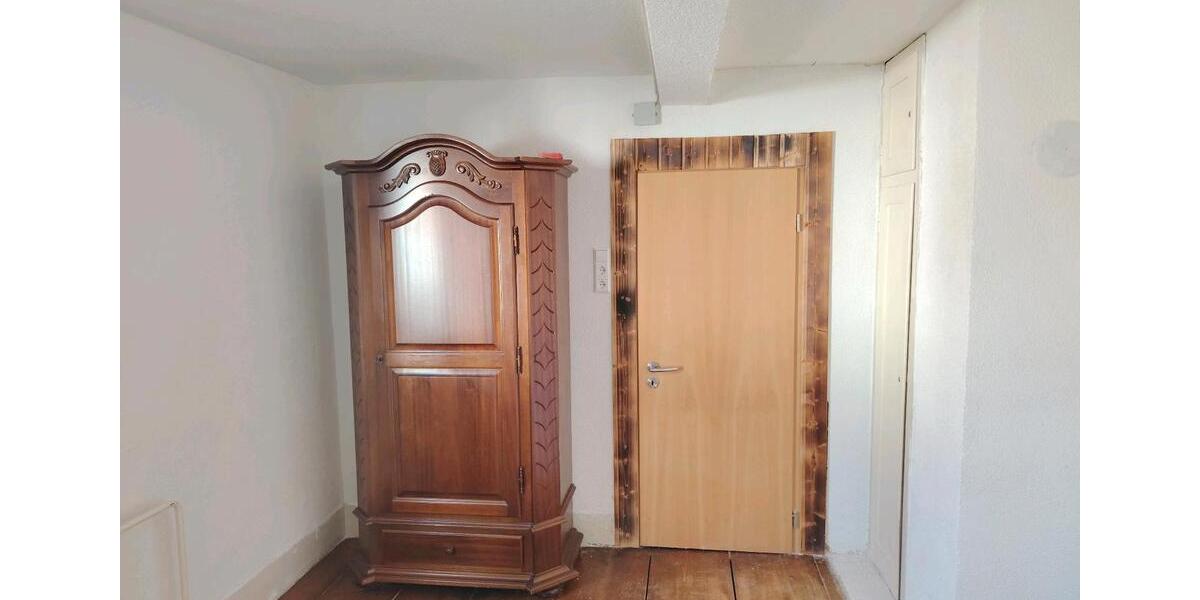 Wohnen auf Zeit Trossingen - 1 Zimmer, 10 m&sup2;, 220&euro; | Angebot:25400484