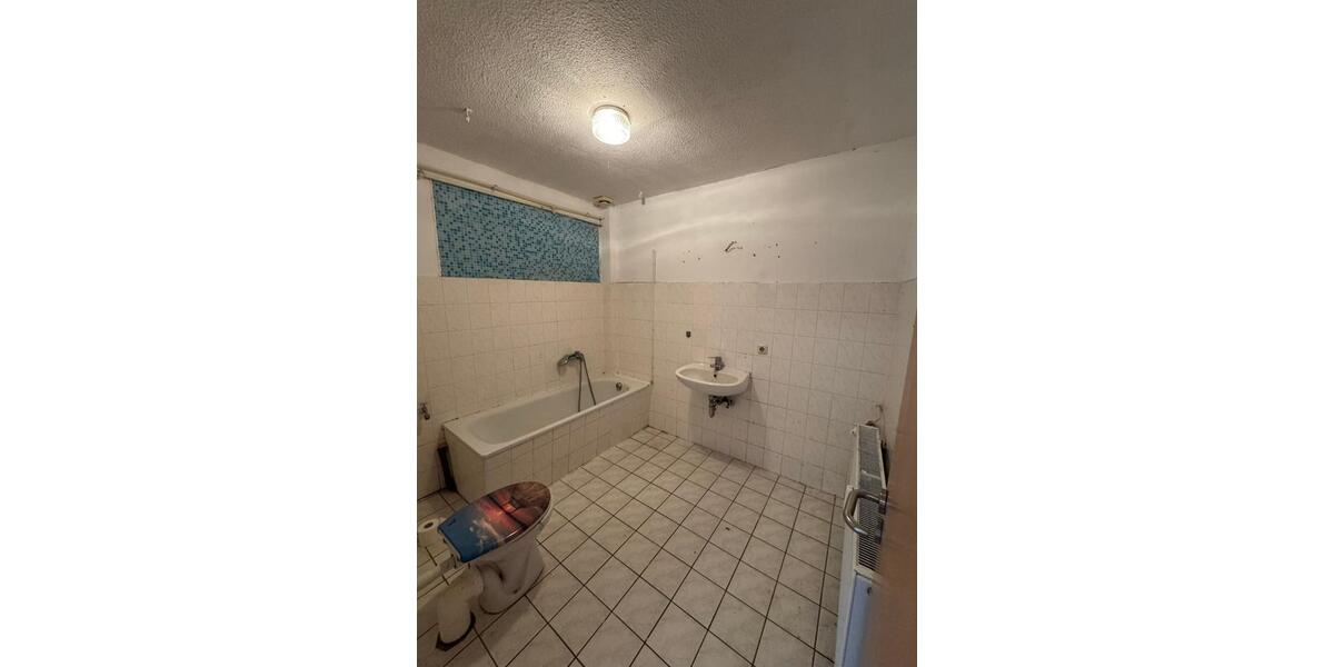 Erdgeschoßwohnung Altentreptow - 4 Zimmer, 95 m&sup2;, 600&euro; | Angebot:23106882