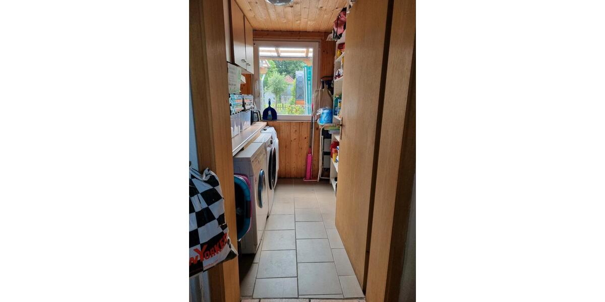 Einfamilienhaus Jever - 7 Zimmer, 190 m&sup2;, 1.400&euro; | Angebot:25898817