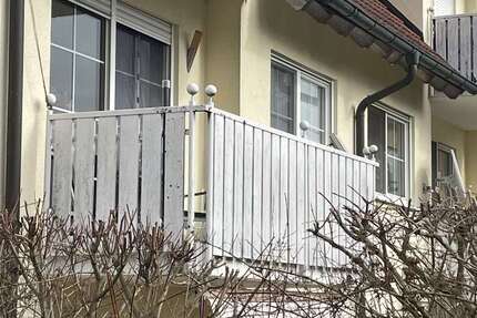 Wohnung Thalmassing - 2 Zimmer, 64 m&sup2;, 580&euro; | Angebot:25274227