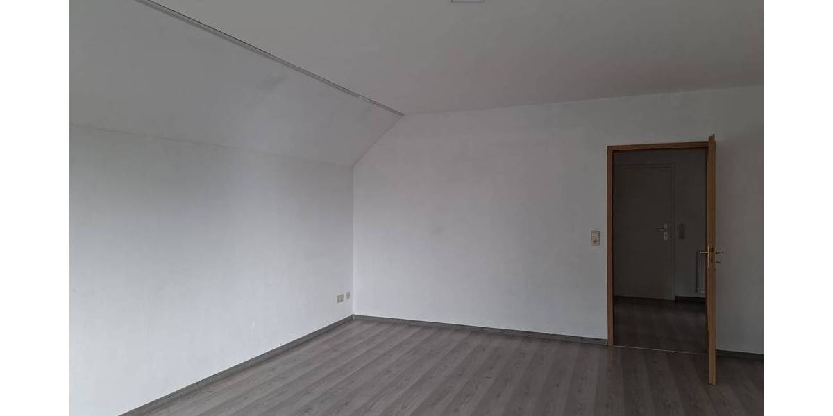 Etagenwohnung Schortens Ostiem - 3 Zimmer, 90 m&sup2;, 690&euro; | Angebot:26036650