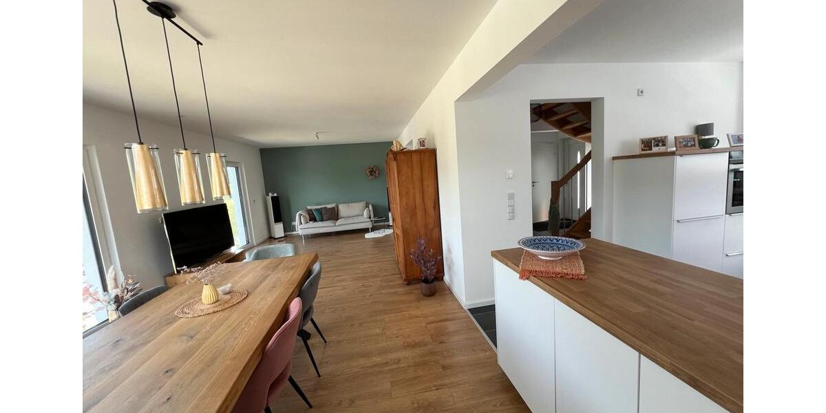 Einfamilienhaus Nordrach - 5 Zimmer, 170 m&sup2;, 2.200&euro; | Angebot:26025761