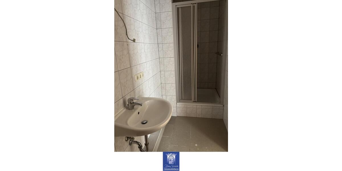 Etagenwohnung Freital - 2 Zimmer, 53 m&sup2;, 450&euro; | Angebot:26679952