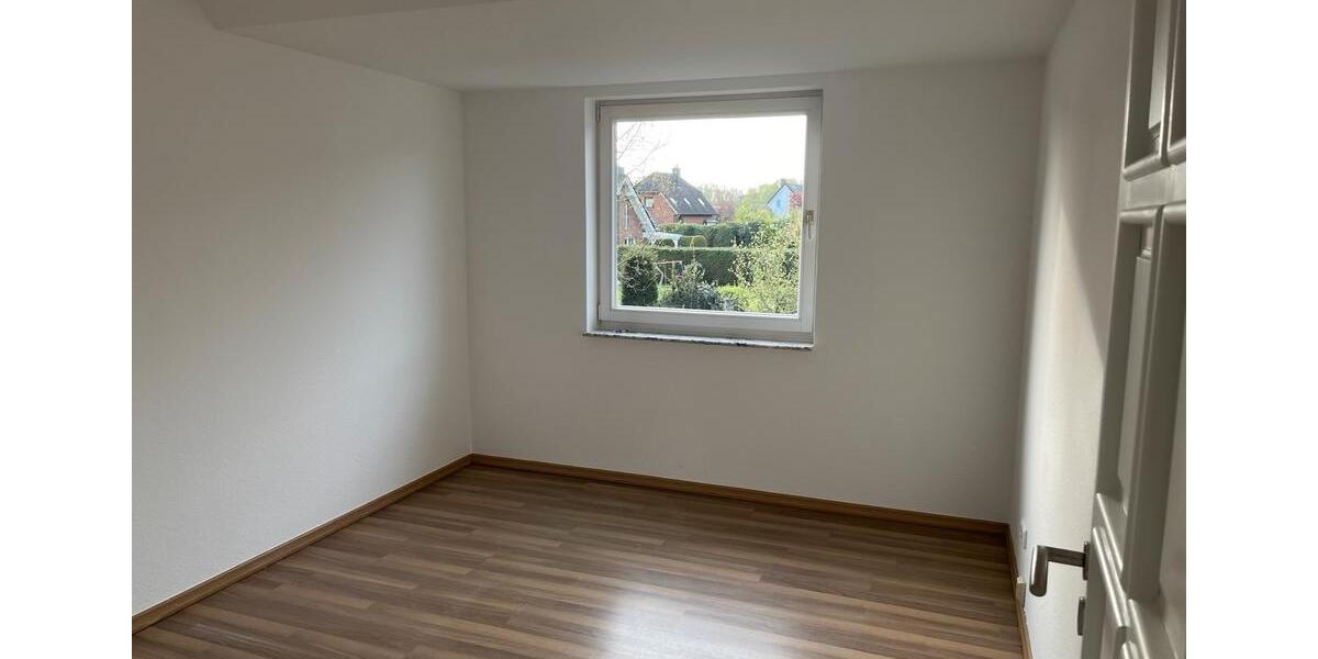 Etagenwohnung Seevetal Hagolt - 3 Zimmer, 87 m&sup2;, 1.100&euro; | Angebot:24933802