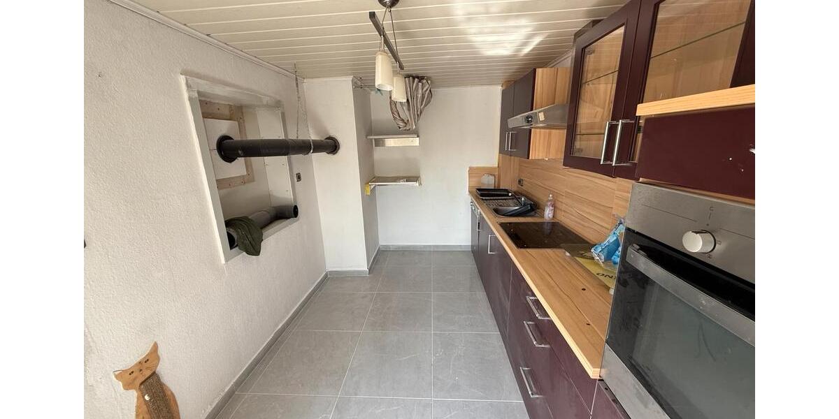 Einfamilienhaus Feldatal - 8 Zimmer, 280 m&sup2;, 1.390&euro; | Angebot:26604948
