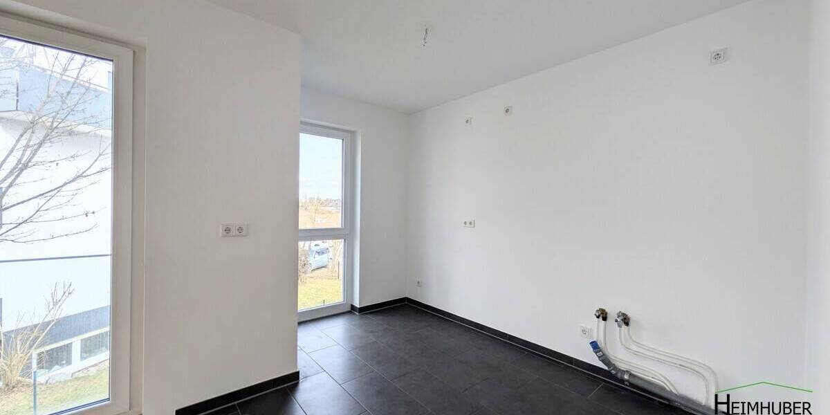 Etagenwohnung München Ramersdorf-Perlach - 3 Zimmer, 102 m&sup2;, 2.100&euro; | Angebot:26043003