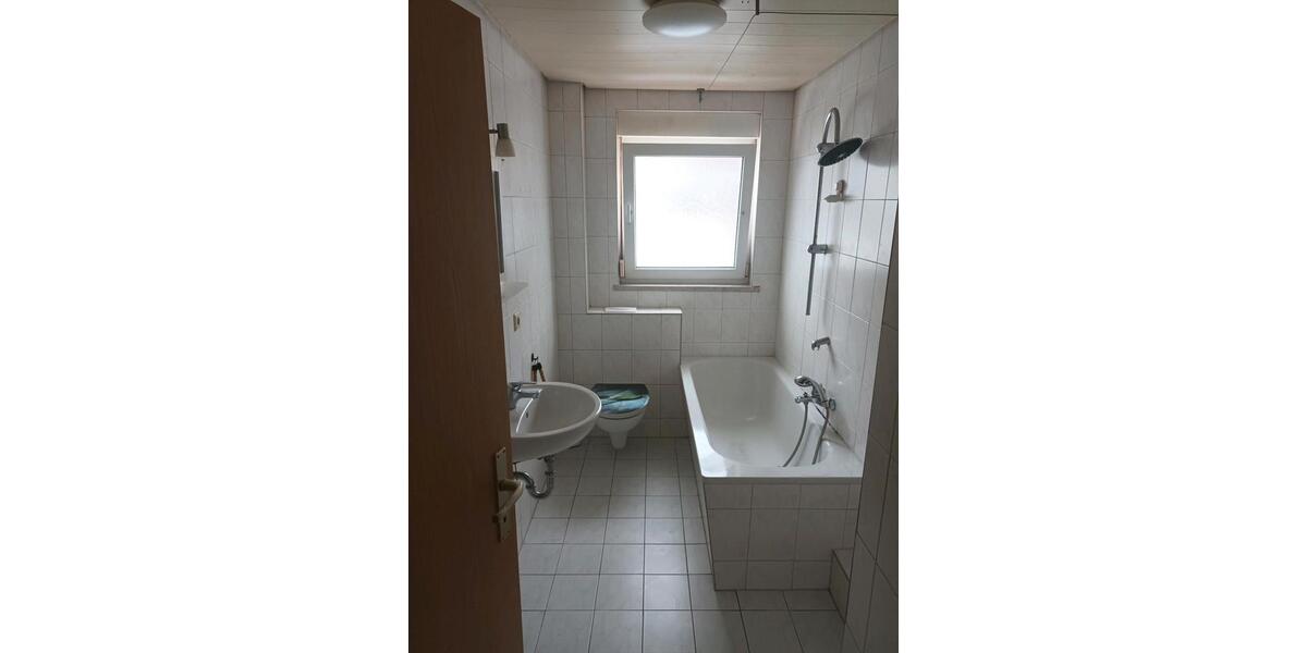 Erdgeschoßwohnung Frankenblick - 4 Zimmer, 80 m&sup2;, 550&euro; | Angebot:24774694