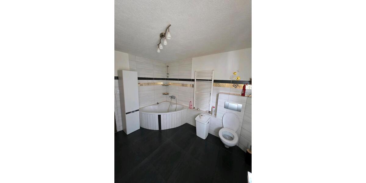 Etagenwohnung Heidenheim an der Brenz - 5 Zimmer, 141 m&sup2;, 1.600&euro; | Angebot:26059761