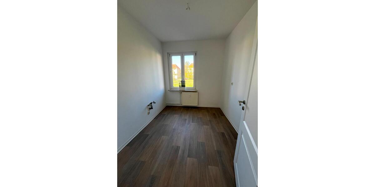 Erdgeschoßwohnung Calbe (Saale) - 3 Zimmer, 69 m&sup2;, 485&euro; | Angebot:26366818