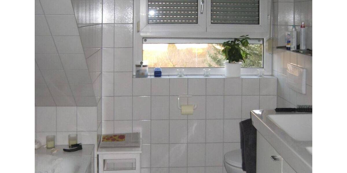 Etagenwohnung Bad Krozingen - 3 Zimmer, 112 m&sup2;, 1.350&euro; | Angebot:26834811