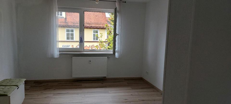 Etagenwohnung Birkenfeld - 2 Zimmer, 87 m&sup2;, 890&euro; | Angebot:26582438