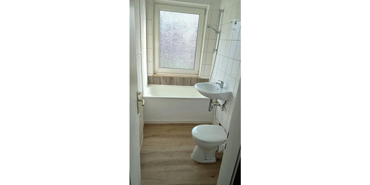 Etagenwohnung Hage - 2 Zimmer, 38 m&sup2;, 425&euro; | Angebot:25804860